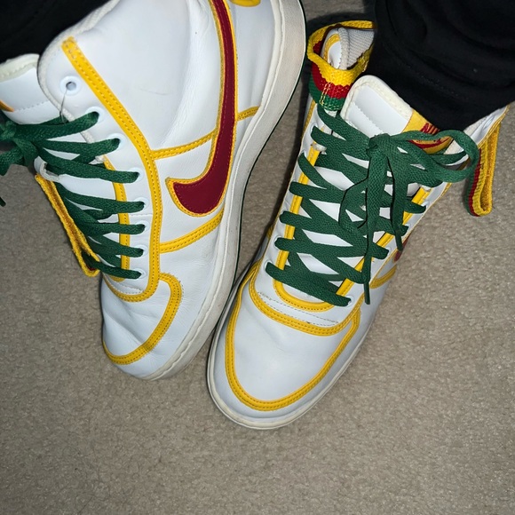 Vintage Nike Air Vandal Hi Leather
RASTA West Indies White Shoes - Mens Size 11 - Picture 7 of 16